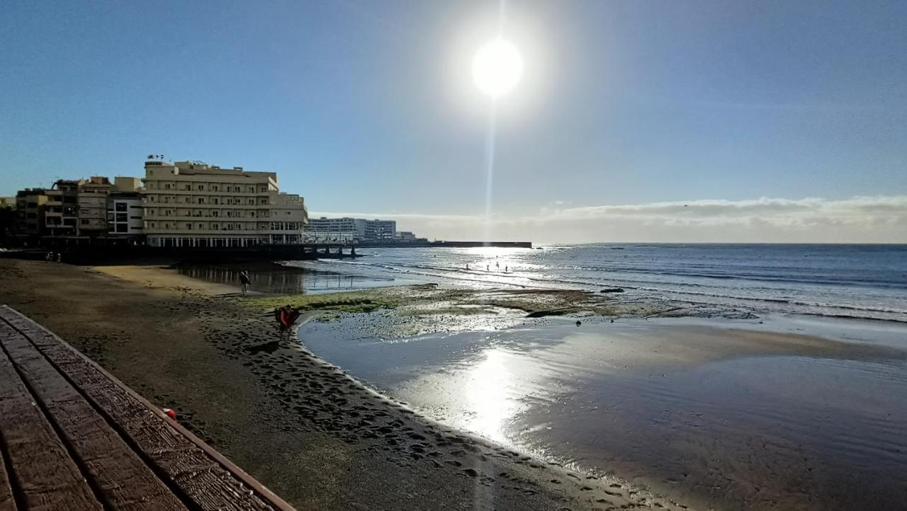Alquilaencanarias El Medano Junto A La Playa Exterior foto